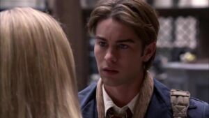Смотреть на Лордфильм 2.0 Сериал Сплетница 2007